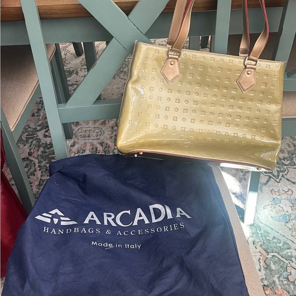 Arcadia Glossy Green tote